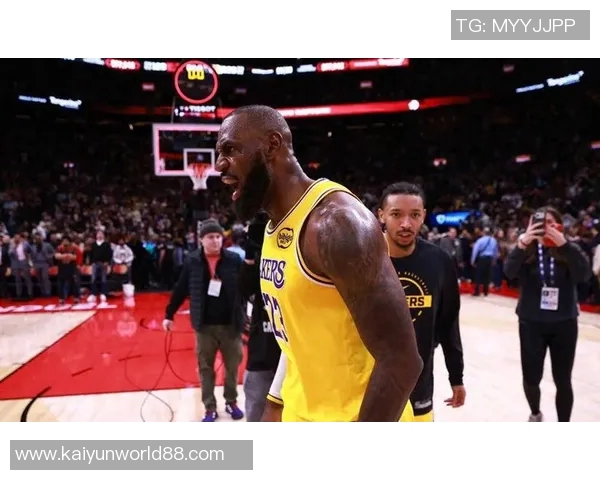 老詹再战49场将追平帕里什常规赛出场次数成历史第一 老詹再战49场将追平帕里什常规赛出场次数成历史第一