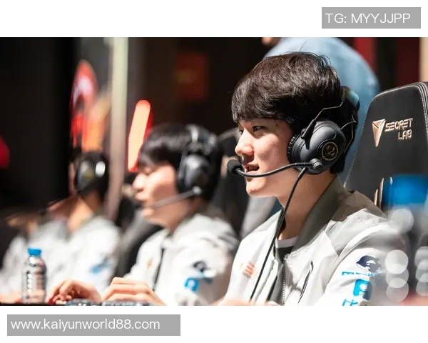 巴图姆晒定妆照宣布开启职业生涯第18个赛季状态依旧火热